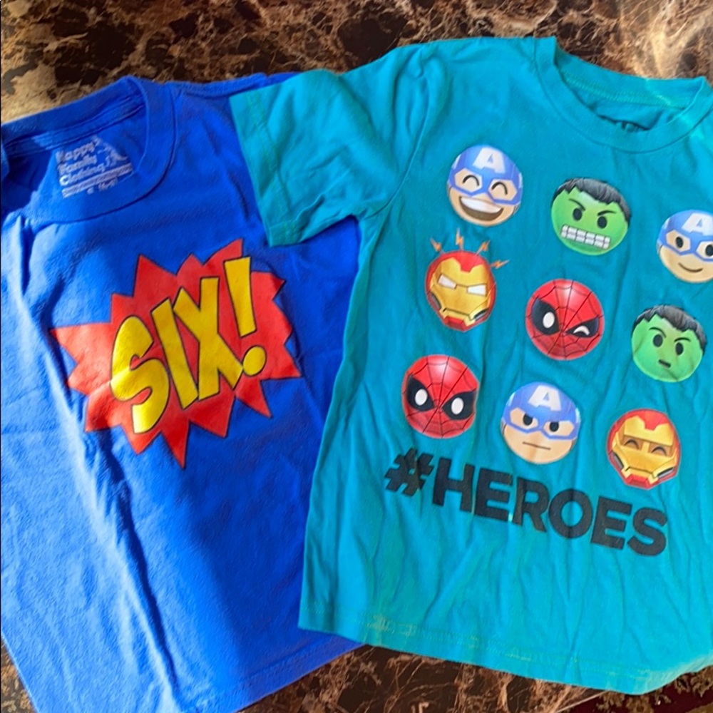 $5 in $25 bundle Shirts size S